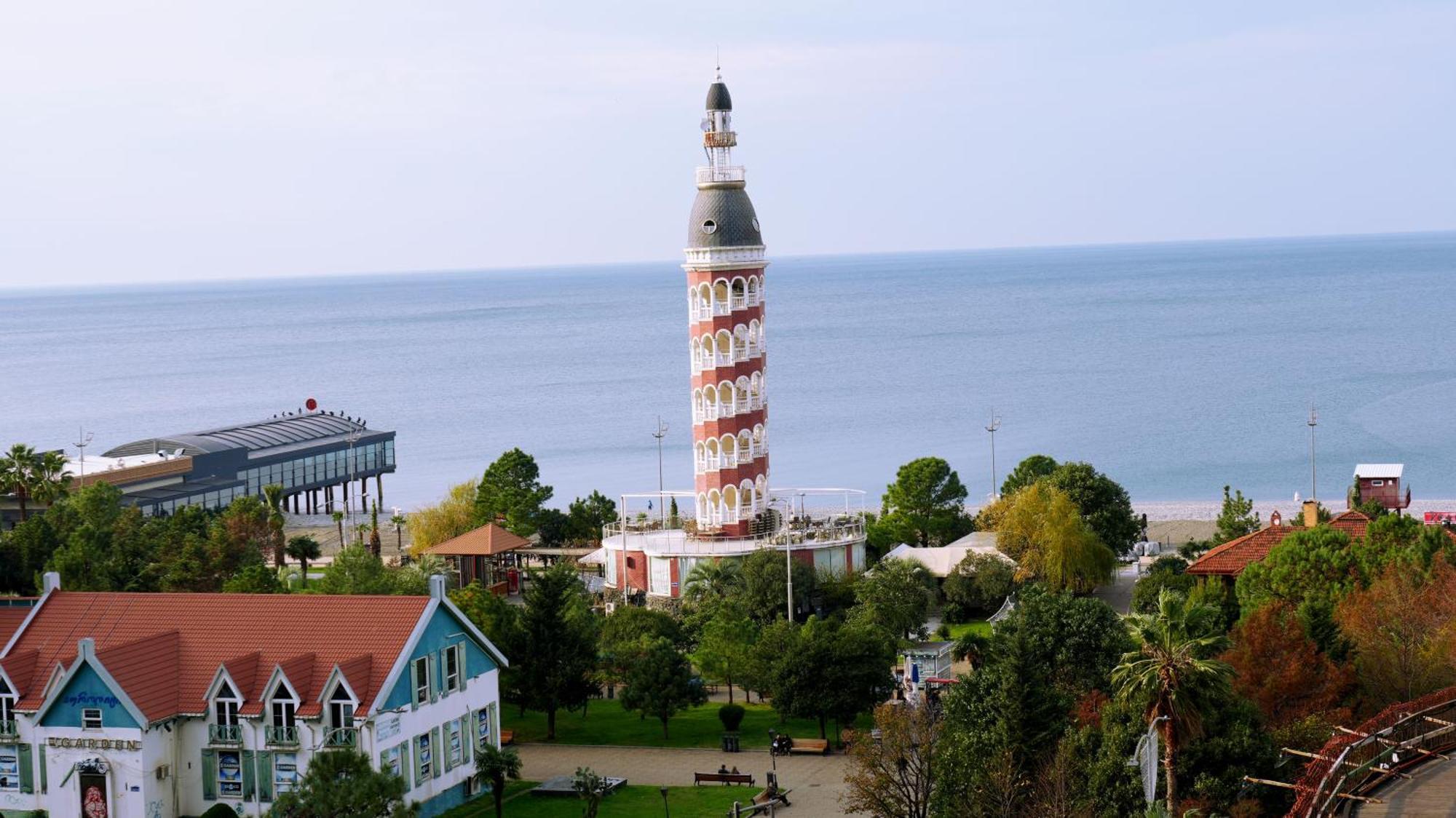Lux Apart Hotel 555 Batumi Esterno foto